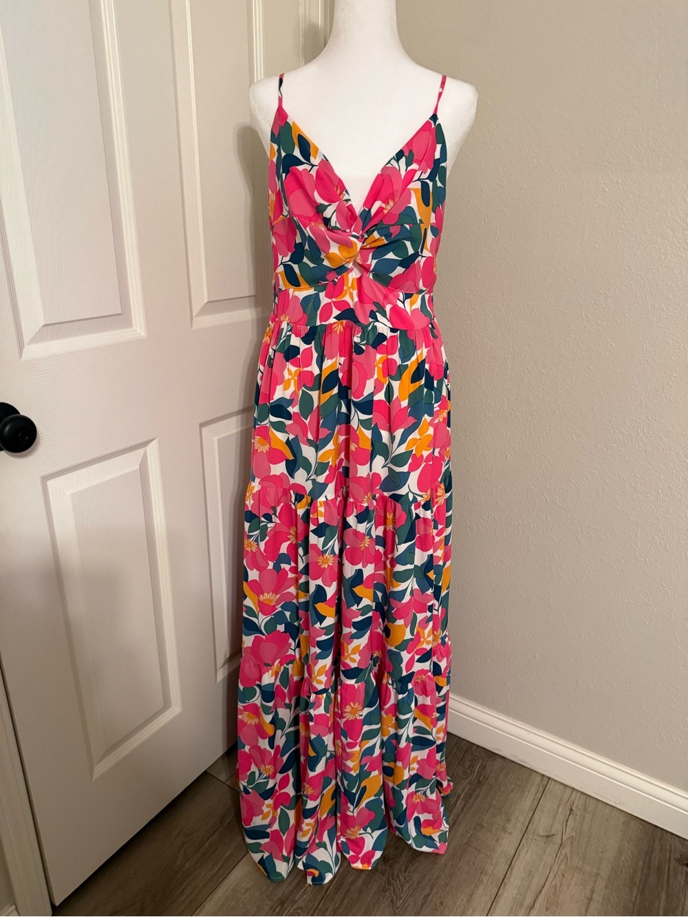 entro Pink Floral Maxi Dress with Twist Front